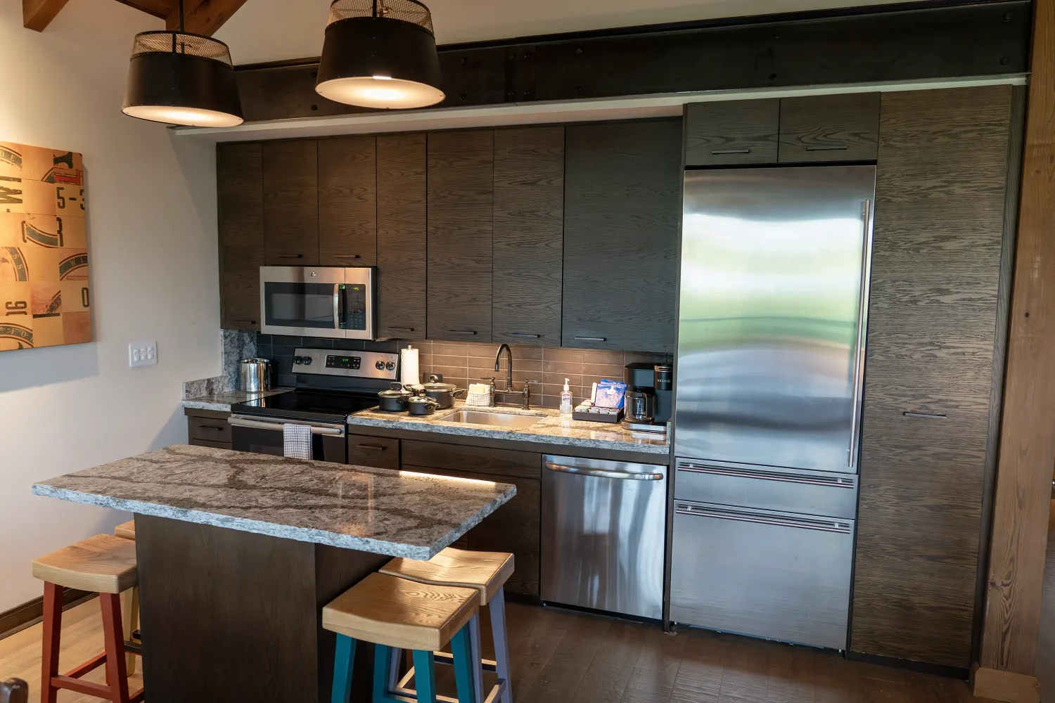 Copper Creek Cascade Cabin kitchen
