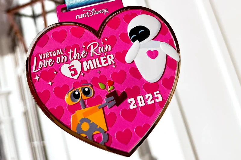 runDisney Virtual Love on the Run medal for 5 mile race. Copyright Disney.
