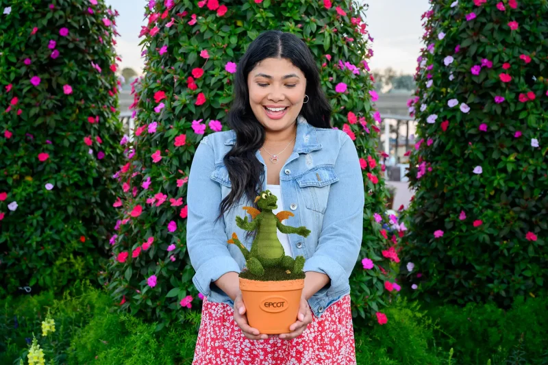 Figment Topiary Magic Shot. Copyright Disney.