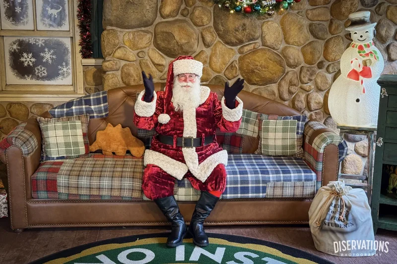 Santa Claus meet-and-greet at Animal Kingdom's Restaurantosaurs