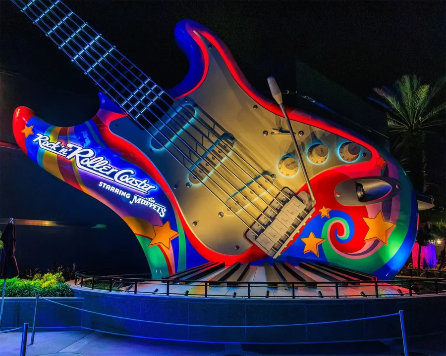 Giant guitar outside the queue for Rock 'n' Roller Coaster Starring The Muppets