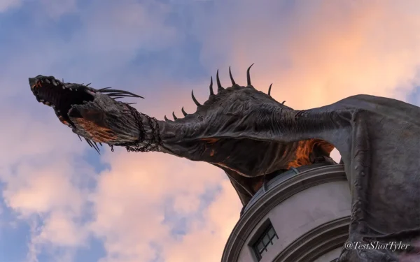 Theme Park Shots: Cheetahs, Dragons and a Purple Minion