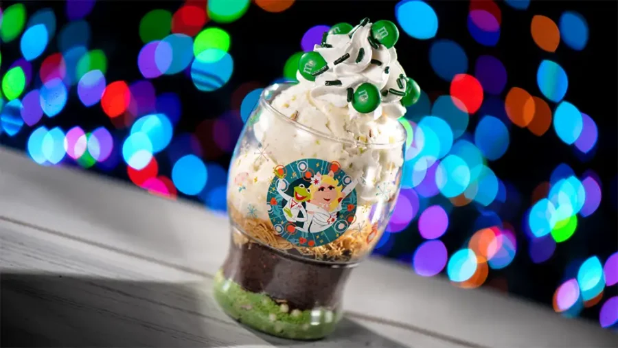 Kermit Chocolate-Pistachio Sundae at Disney Jollywood Nights