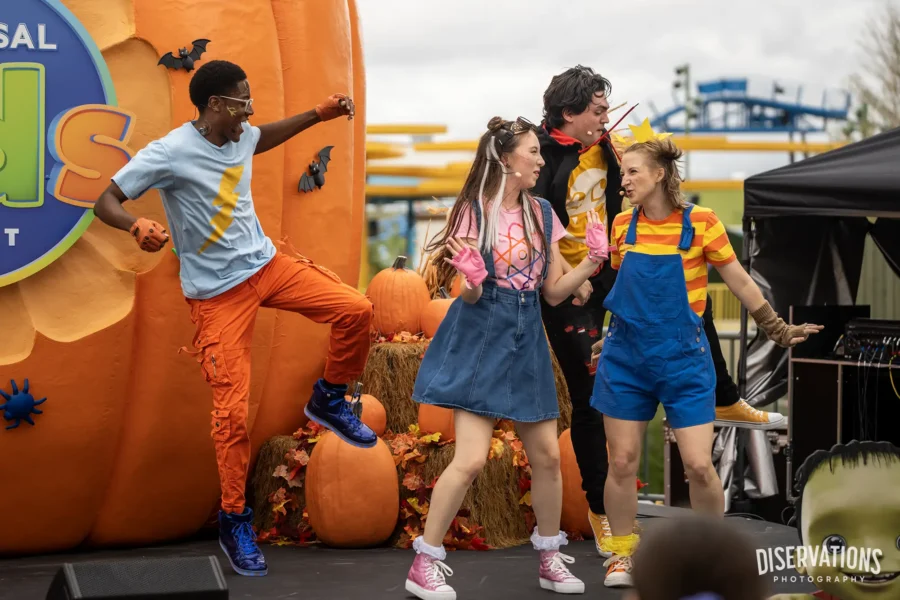The cast of Monster Tots Superfan Spooktacular